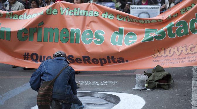 2008: En medio del escándalo de los “falsos positivos” y de la parapolítica